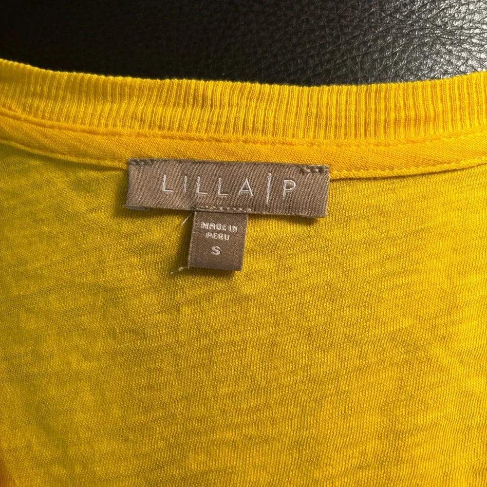 Lilla P Gold V Neck T Shirt size S - Picture 4 of 4